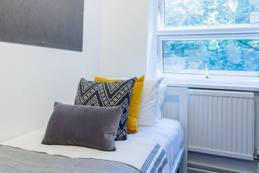 1 bed flat, Bassett Green Road, Swaythling, Southampton, SO163QB - Image 1